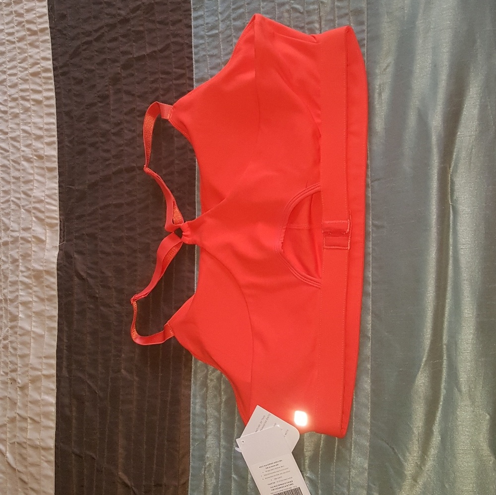 NWT Fabletics Adele - Picture 4 of 5